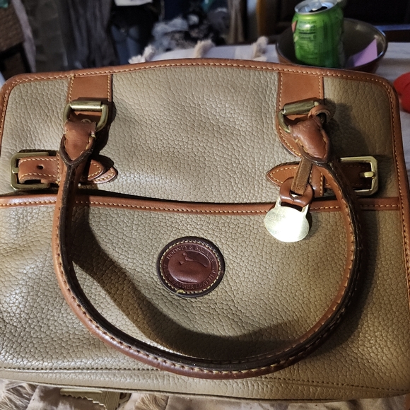 Dooney and Bourke, Tan 3-Piece Purse, Wallet and Key Chain - Picture 2 of 4